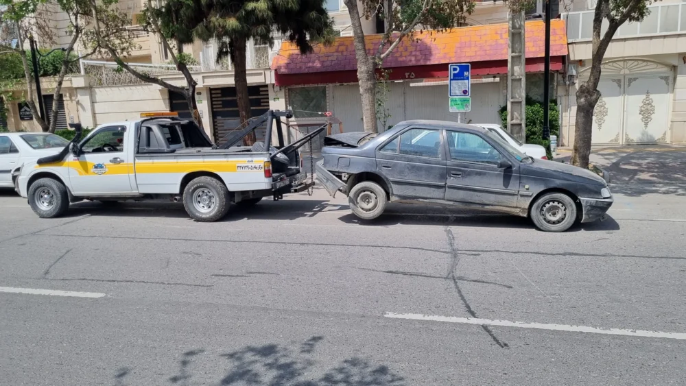 نیسان جرثقیل در رزن
